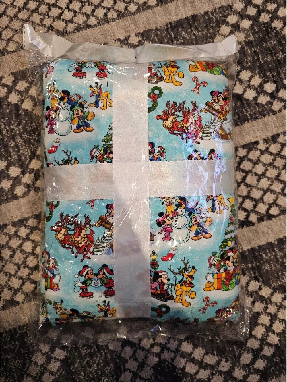 Bamboo blanket quilted disney snow much fun